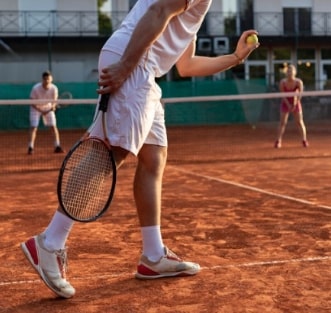 tennis player serving outdoor picture id962697910
